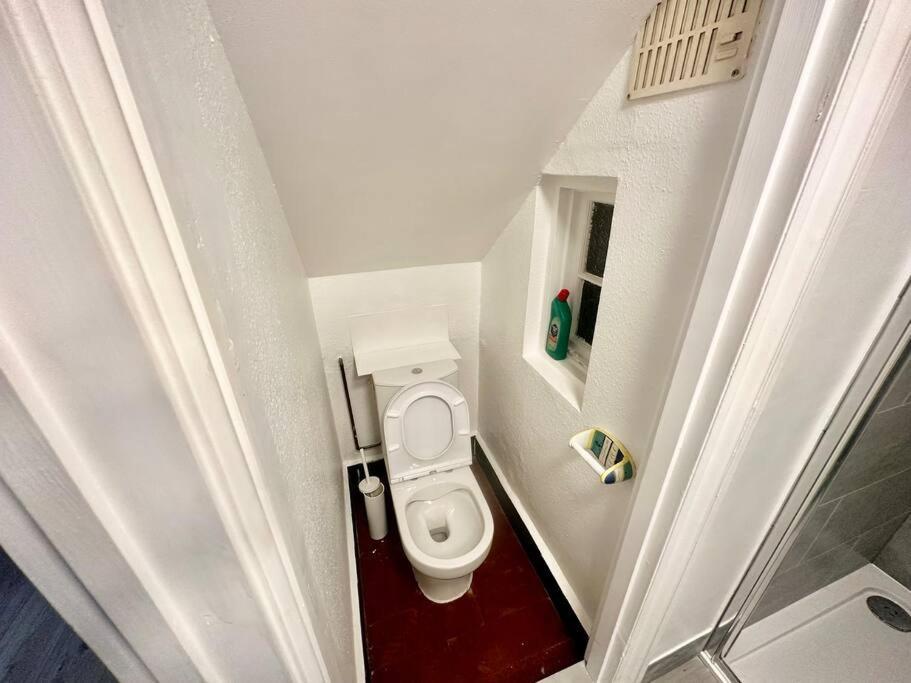 Villa 4 Bed House In Daneby Road,Se6 Catford Esterno foto